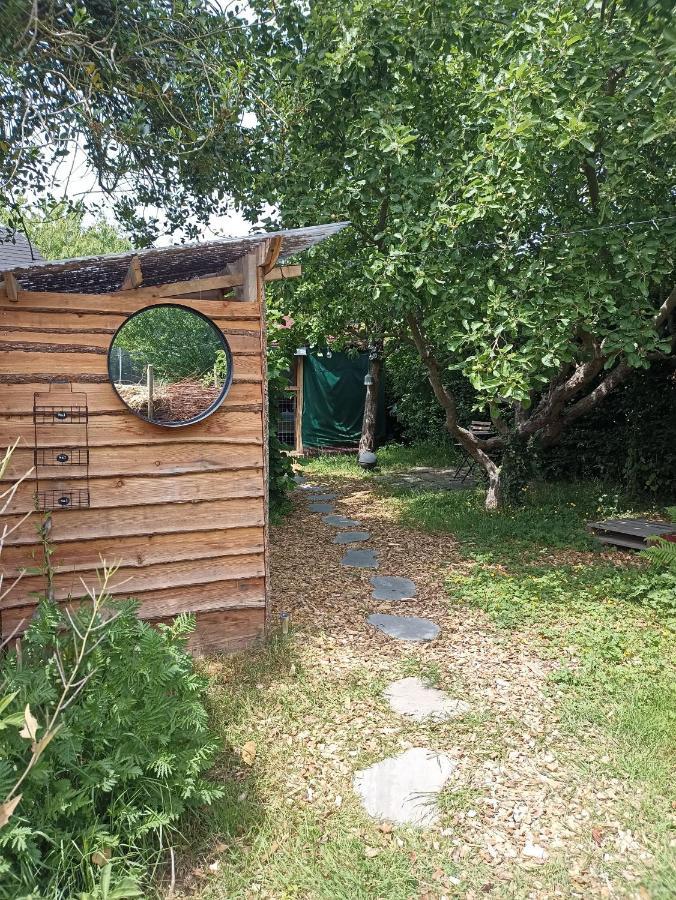 L'Echappee Au Jardin, Yourte Bucolique Godinne المظهر الخارجي الصورة